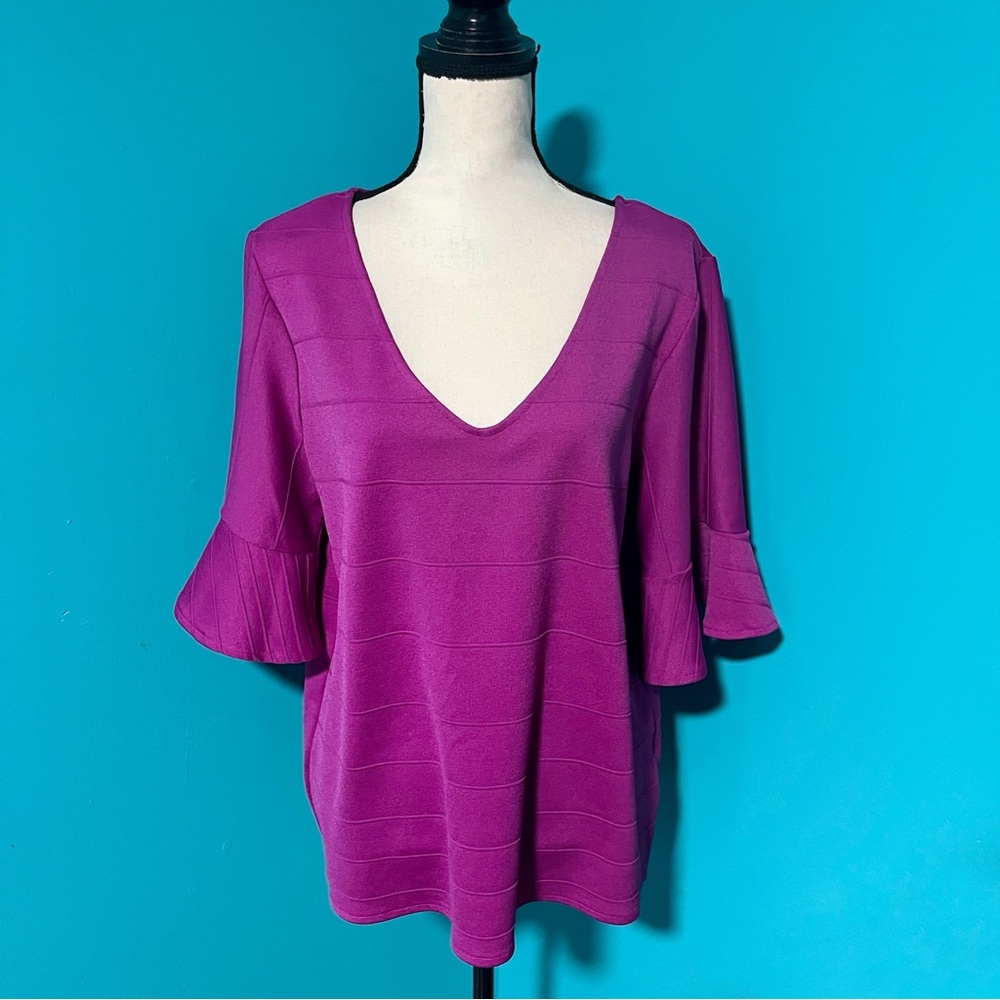 Banana Republic XL Purple Short Bell Sleeve V-Neck Stretch Knit Top